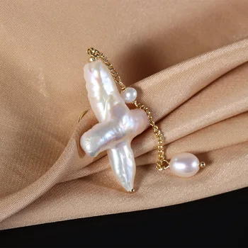 Древен кръст в стил барок перлите брошки за жени елегантен естествен сладководни перли веригата пискюл пуловер яка жени бижута прост