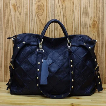 Нова Модерна чанта от естествена кожа, дамски чанти на рамо, луксозна чанта-тоут с пискюли, разноцветни чанти-незабавни посланици с змеиным принтом 2023 Нова Модерна чанта от естествена кожа, дамски чанти на рамо, луксозна чанта-тоут с пискюли, разноцветни чанти-незабавни посланици с змеиным принтом 2023 5